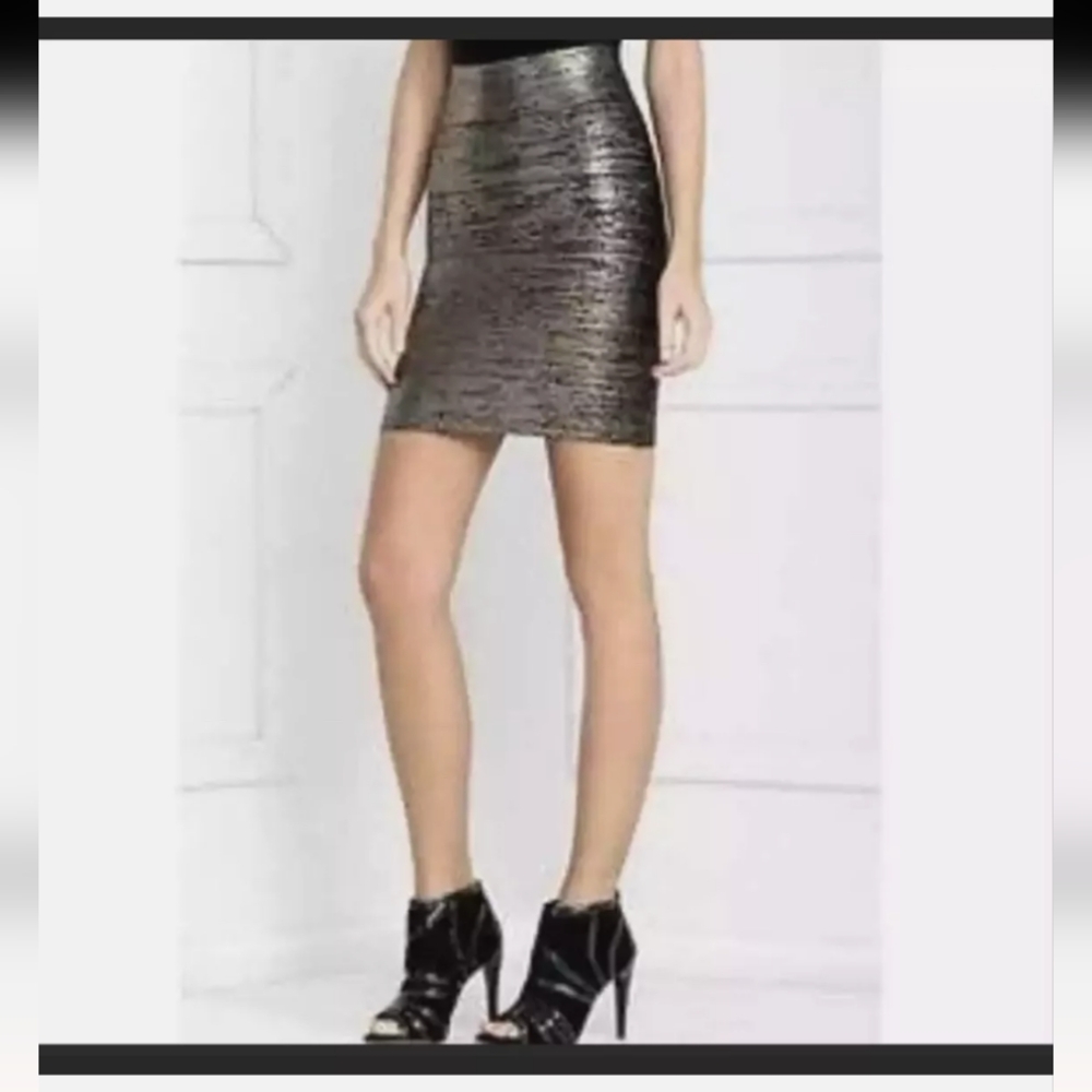 BCBG Maxazria Josie Gunmetal Bondage Pull-On Skirt Size Small $178 Retail